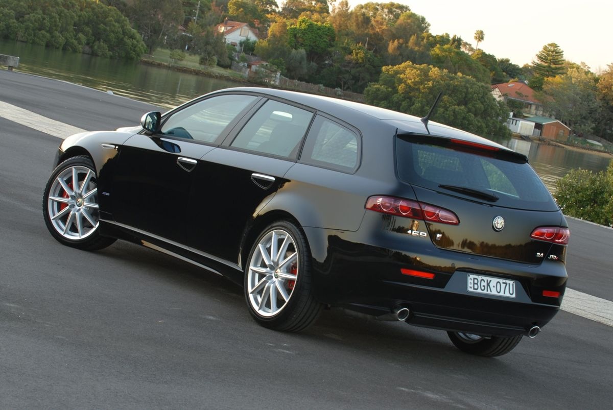 Alfa Romeo 159 Sportwagon: 7 фото