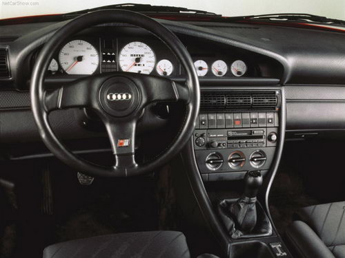 Audi 100: 3 фото