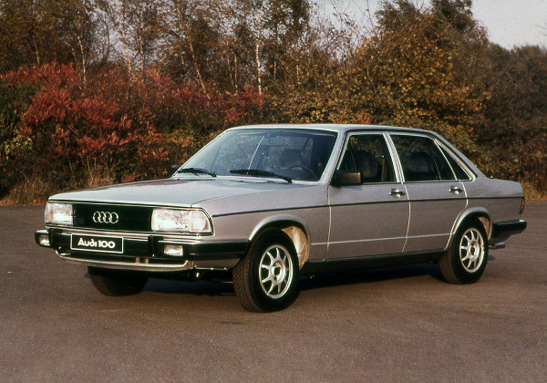 Audi 100: 6 фото