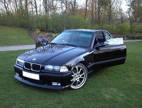 BMW 318d: 3 фото