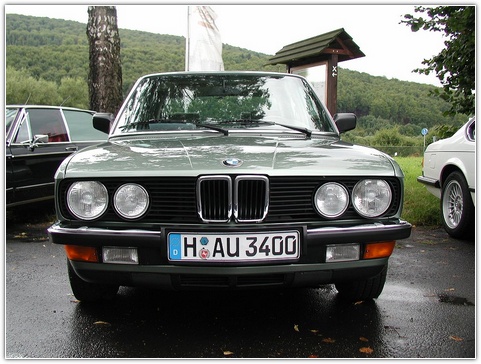 BMW 518: 4 фото