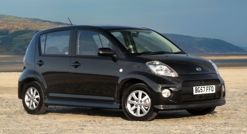 Daihatsu Sirion: 2 фото