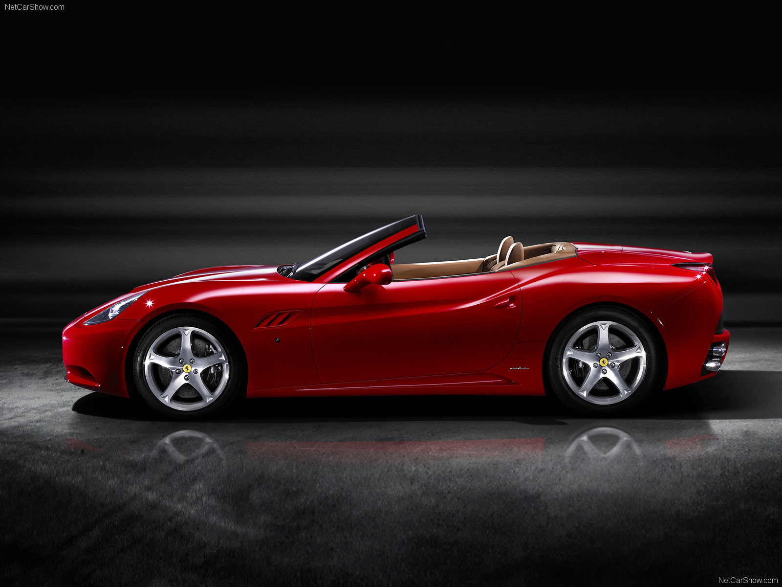 Ferrari California: 3 фото