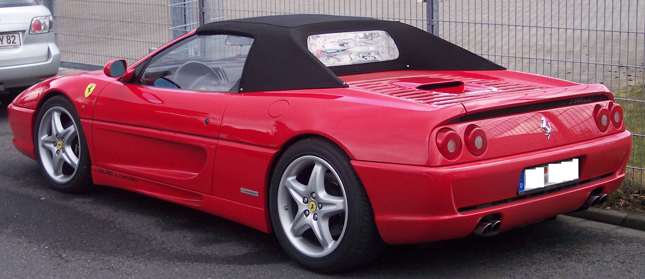 Ferrari F355: 6 фото