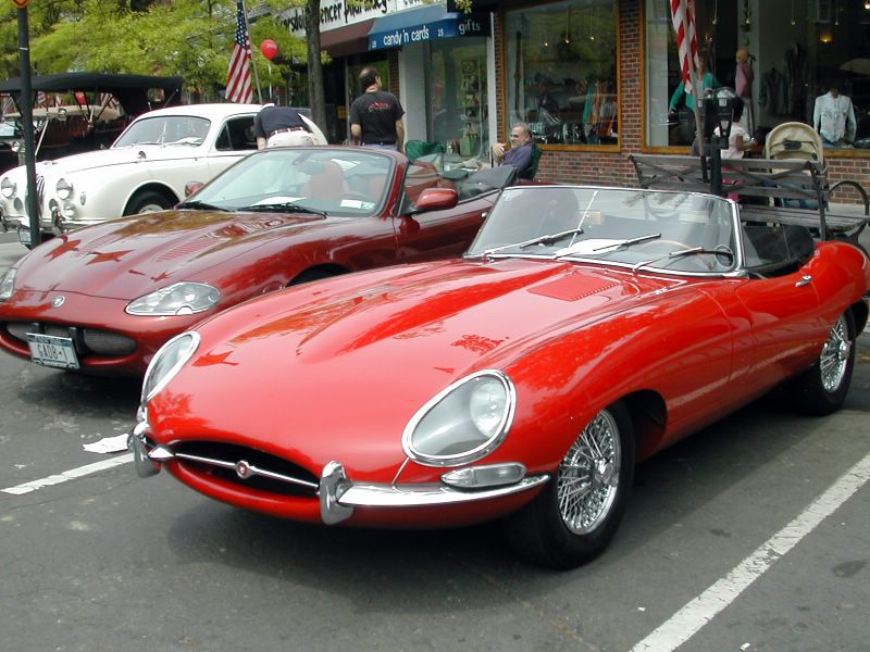 Jaguar E-Type: 2 фото