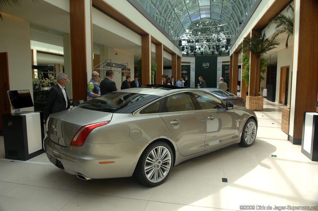 Jaguar XJ L: 3 фото