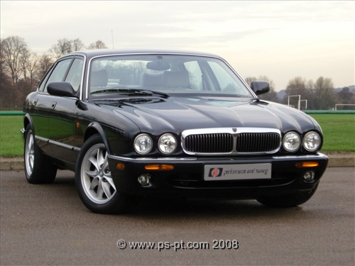 Jaguar XJ8: 1 фото