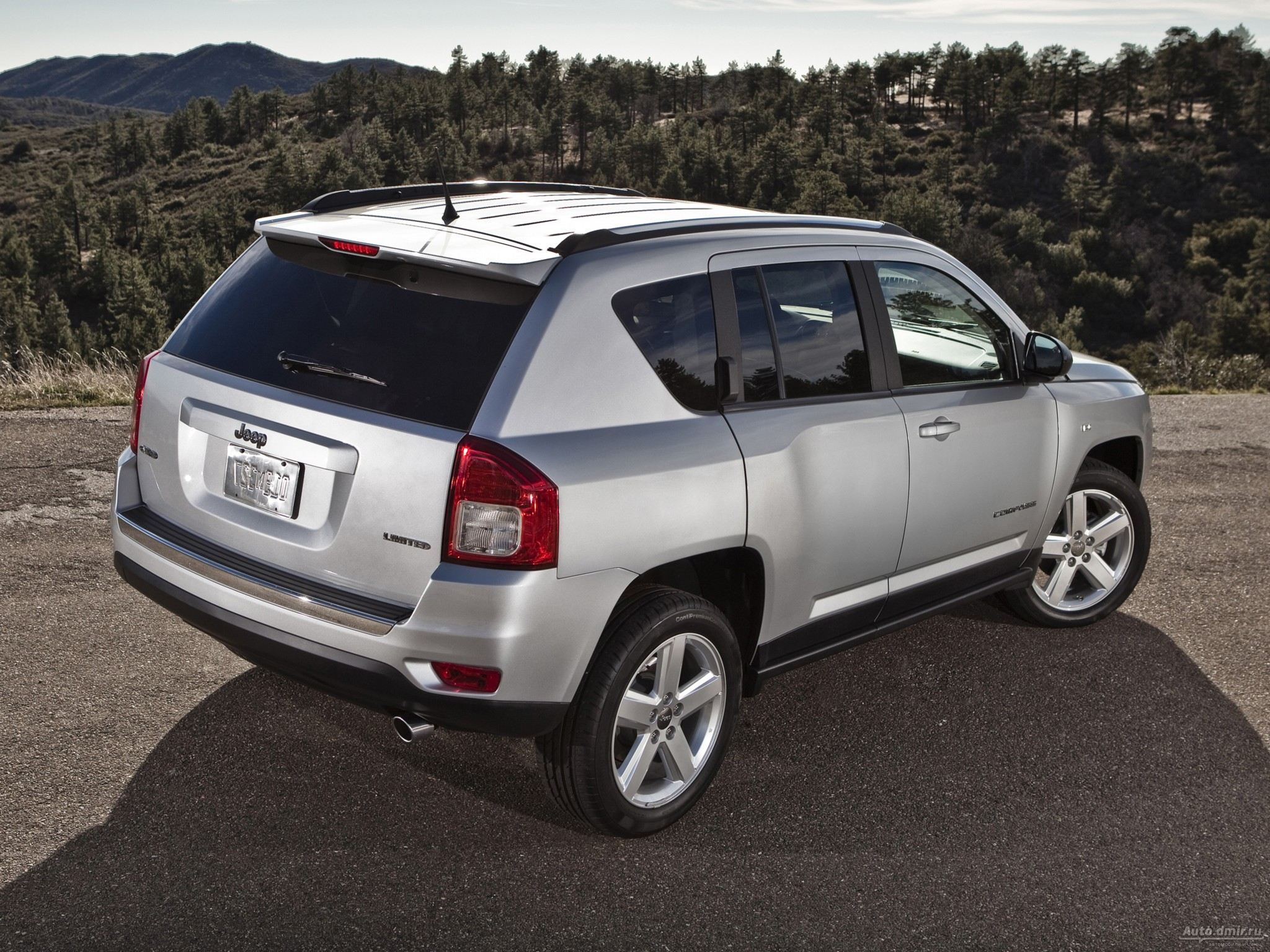 Jeep Compass: 11 фото