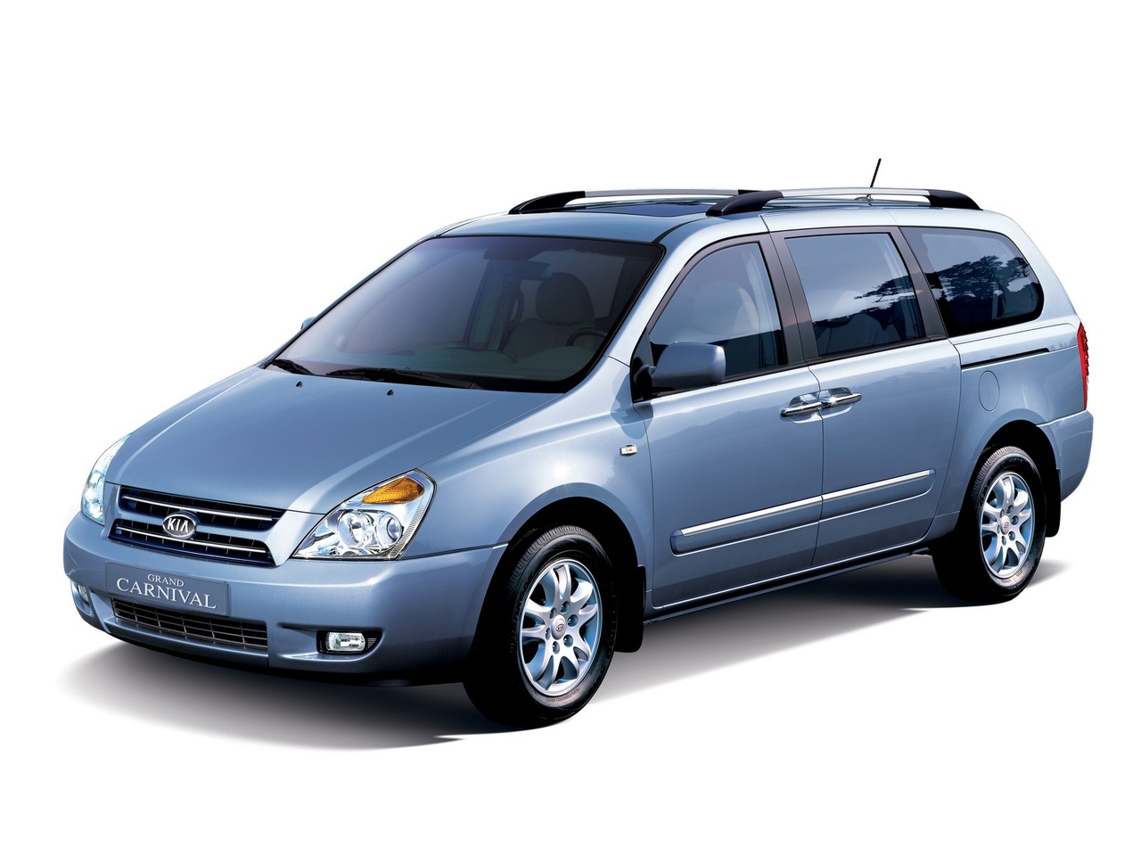 Kia Grand Carnival: 5 фото