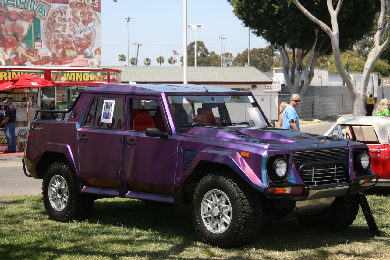 Lamborghini LM-002: 9 фото