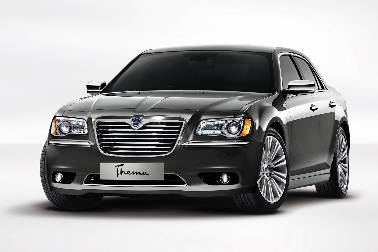 Lancia Thema: 1 фото