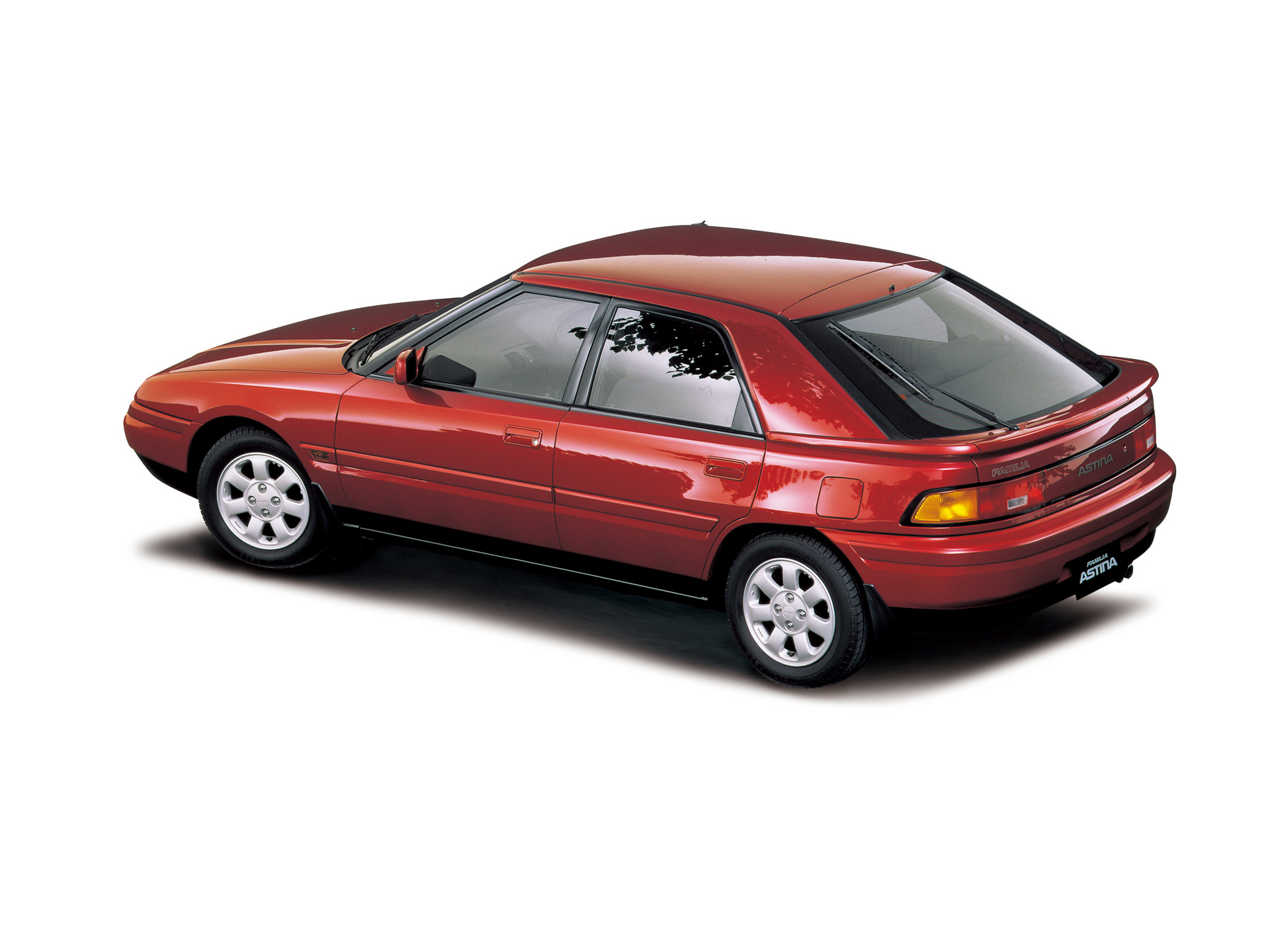 Mazda Astina: 3 фото