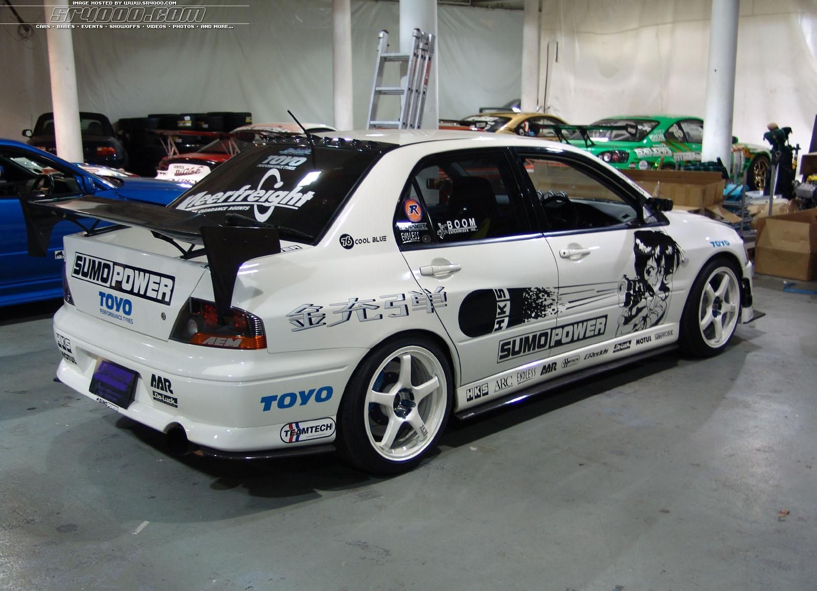 Mitsubishi Lancer Evolution IV: 8 фото