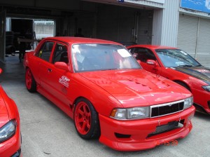 Nissan Crew: 6 фото