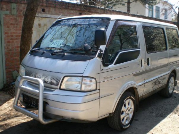 Nissan Vanette: 10 фото