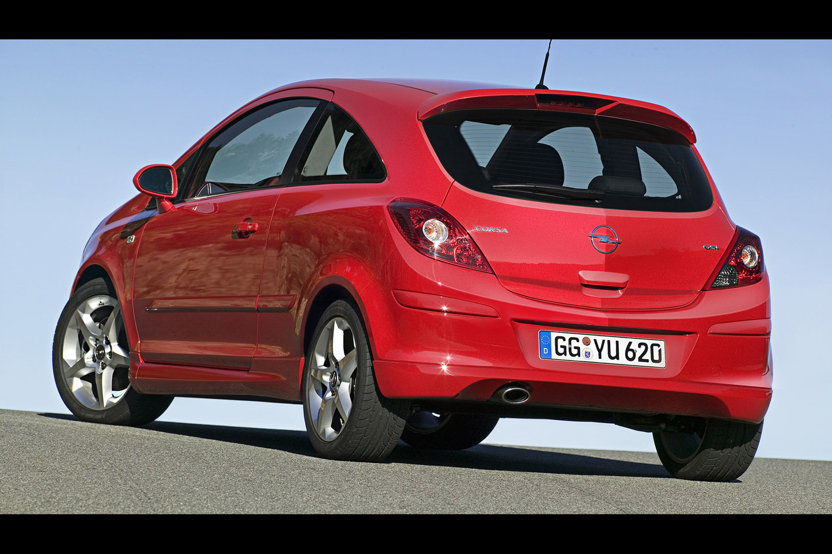 Opel Corsa GSi: 6 фото