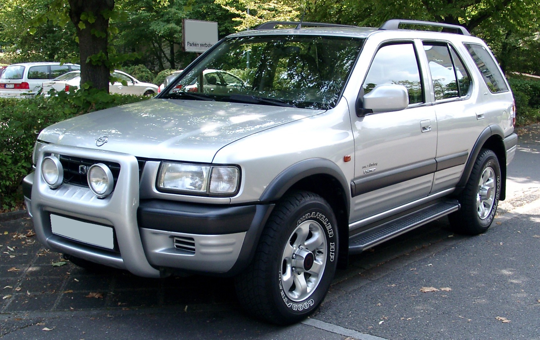 Opel Frontera: 3 фото