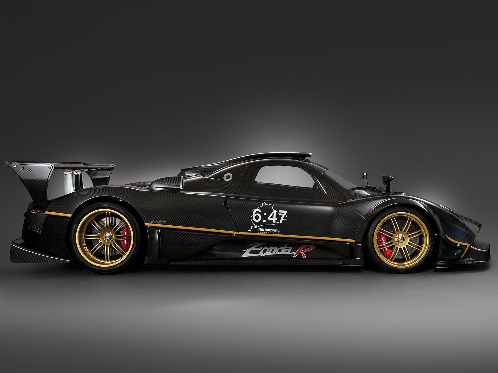 Pagani Zonda R: 12 фото