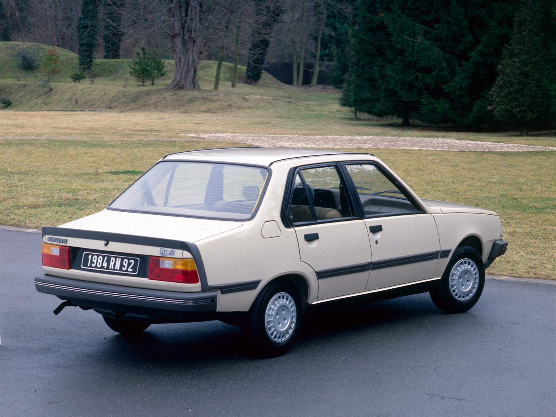 Renault 18: 7 фото