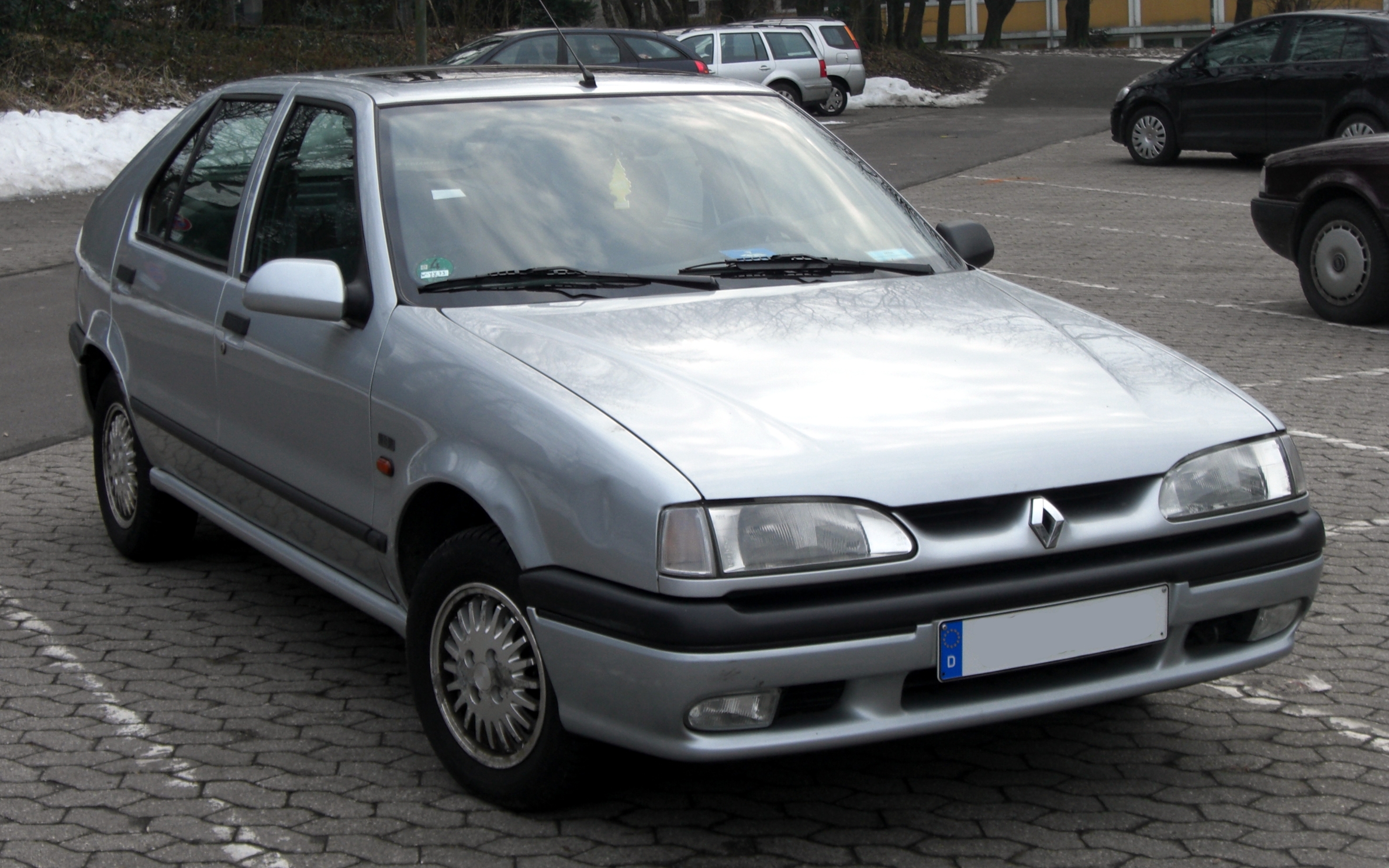 Renault 19