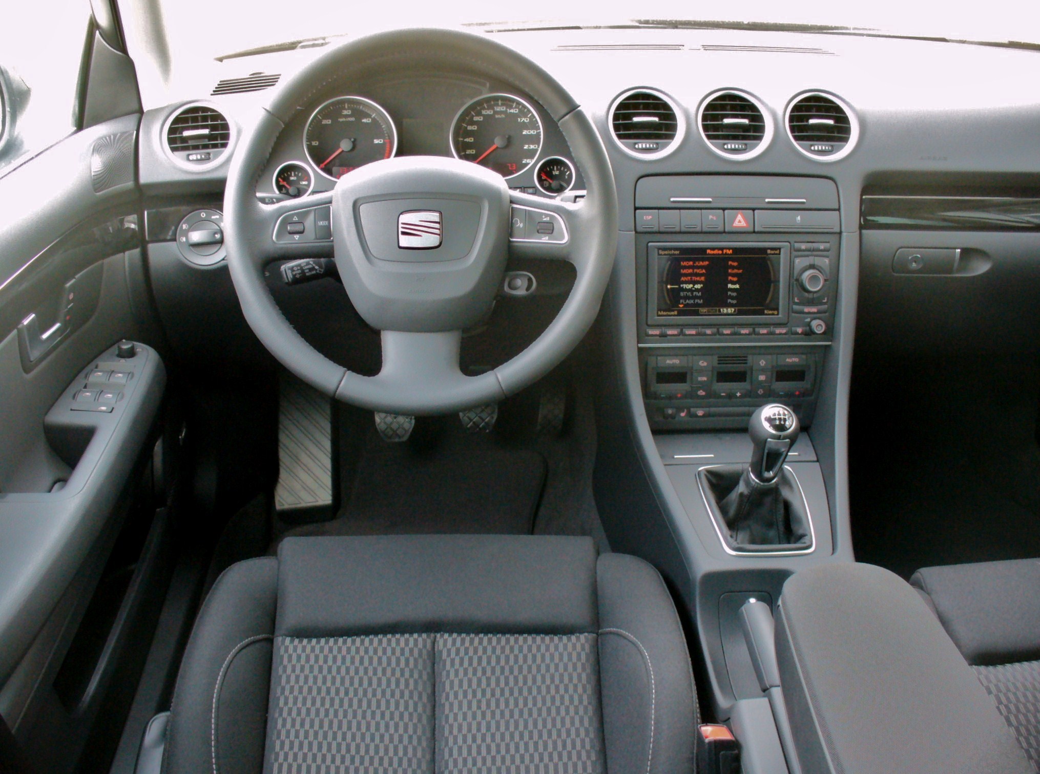 Seat Exeo ST: 8 фото