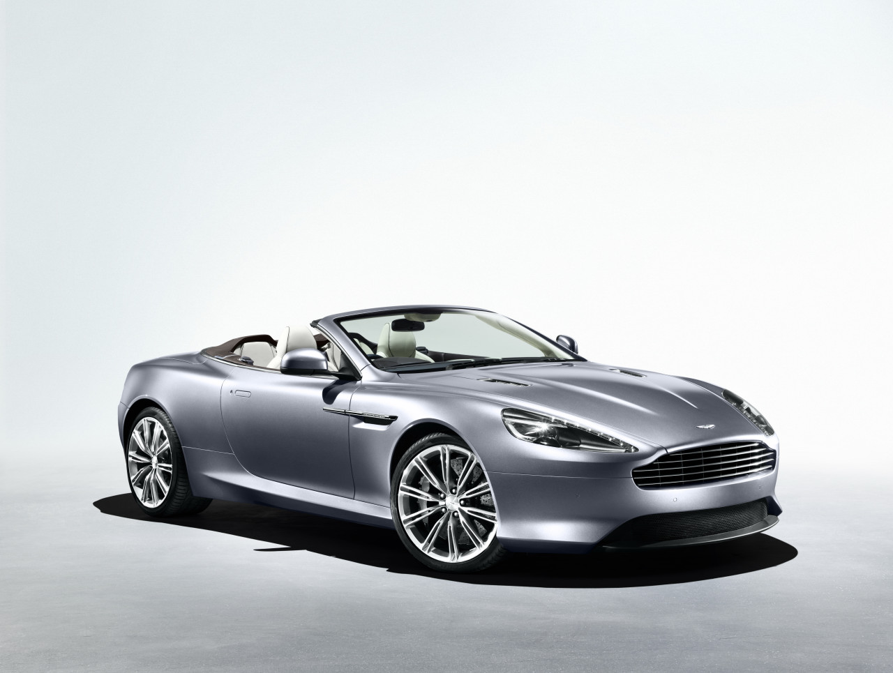 Aston Martin Virage Volante: 1 фото