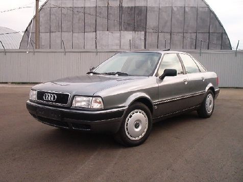 Audi 80: 4 фото