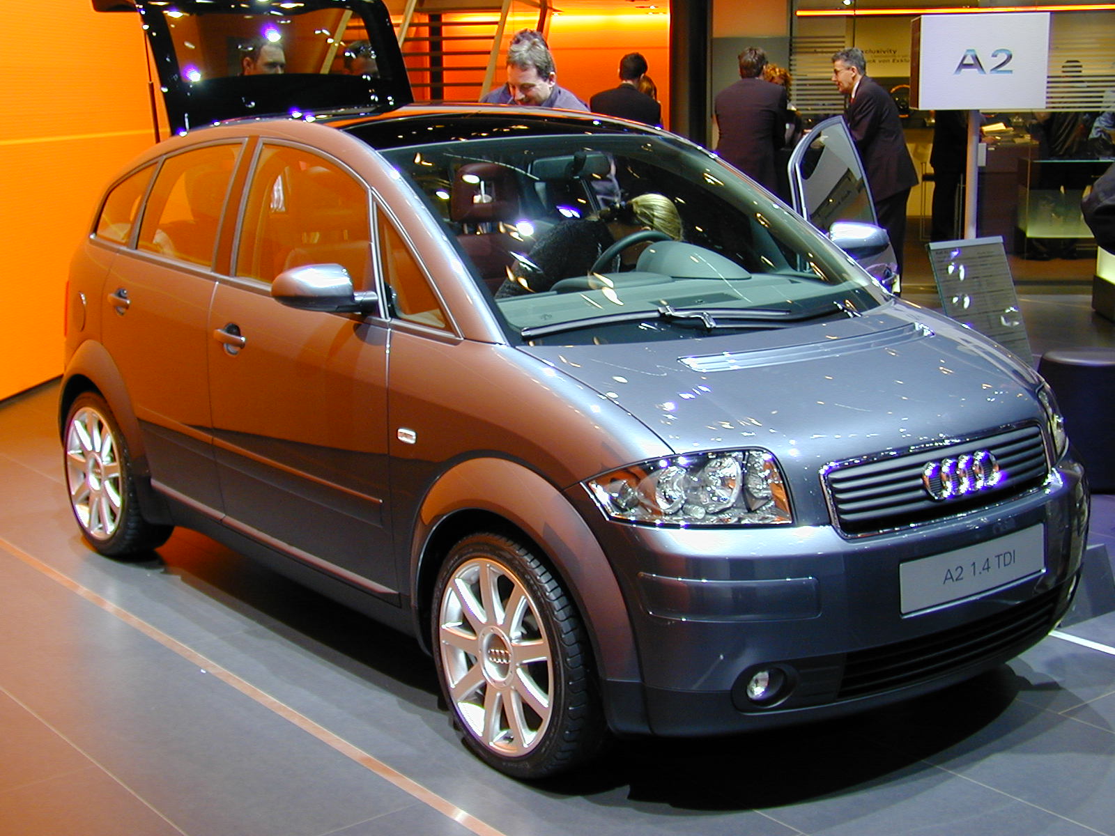 Audi A2: 7 фото