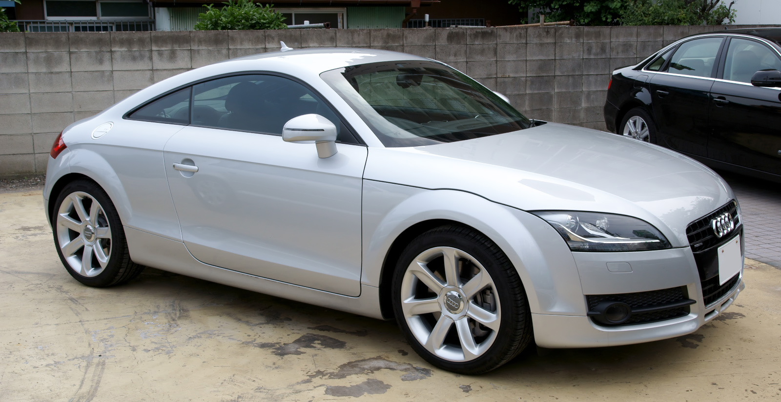 Audi TT Coupe: 3 фото