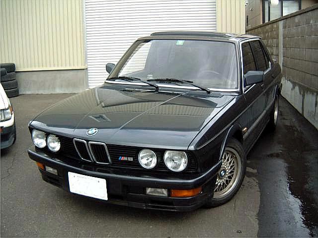 BMW 5-series E28: 10 фото