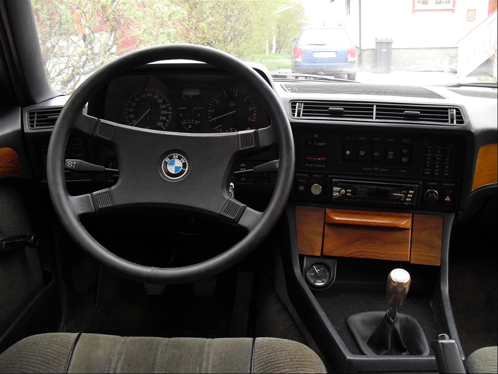 BMW 7-series E23: 12 фото