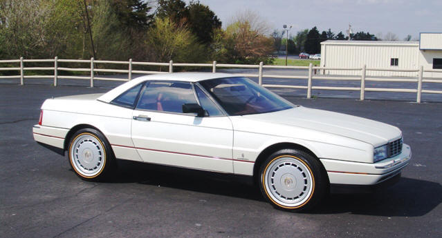 Cadillac Allante: 12 фото