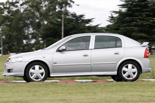 Chevrolet Astra: 1 фото