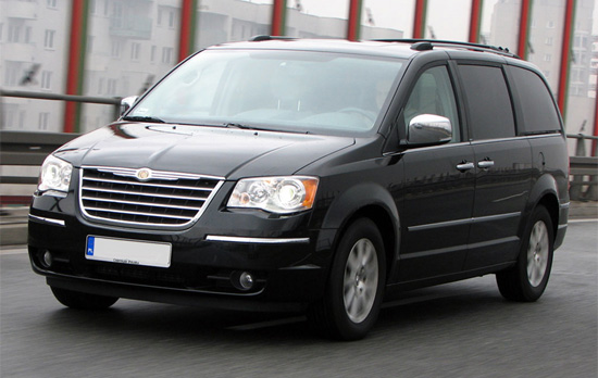 Chrysler Grand Voyager: 7 фото