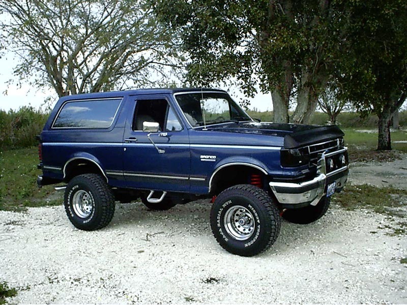Ford Bronco: 7 фото