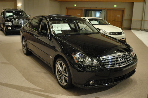 Infiniti M-Series: 7 фото