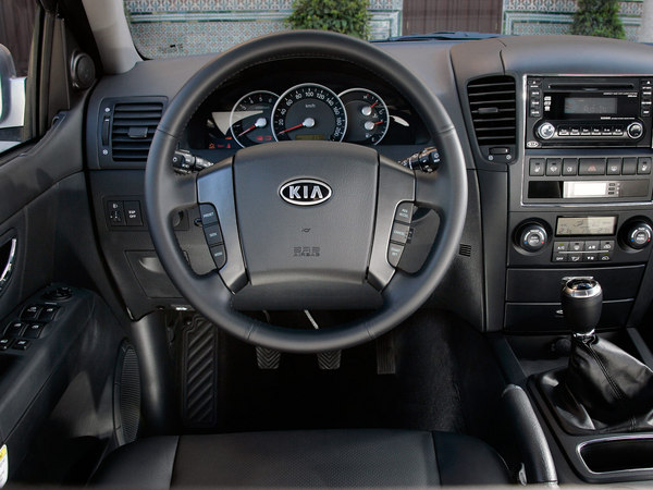 Kia Sorento: 7 фото