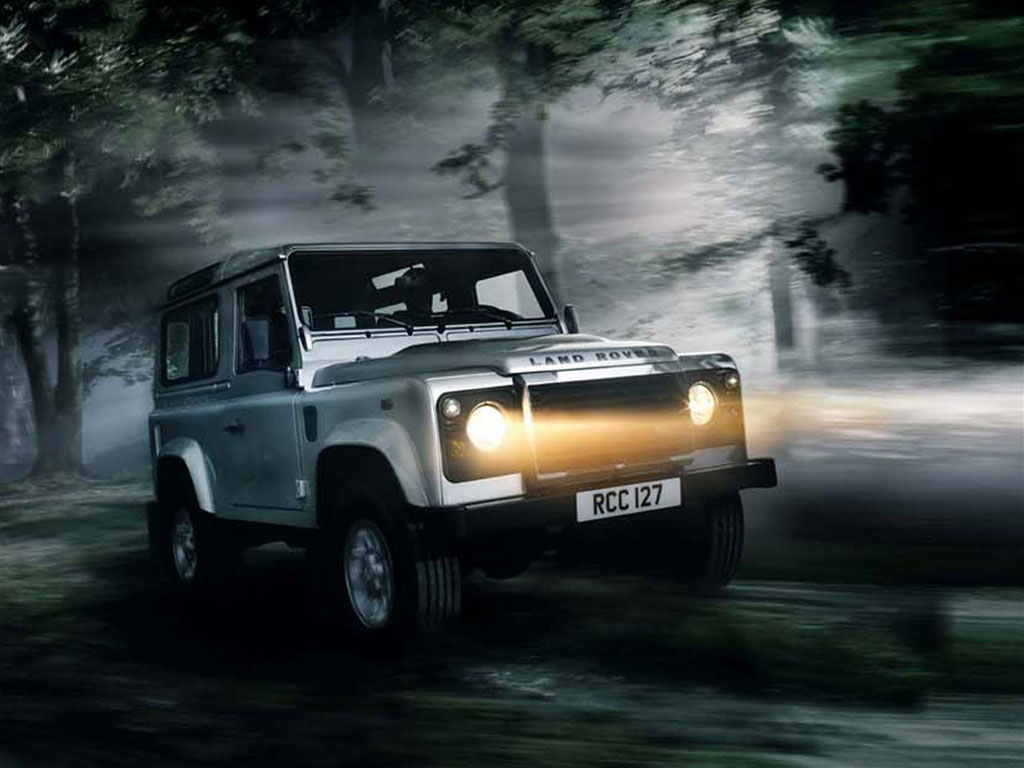 Land Rover Defender 90: 8 фото