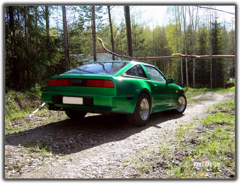 Nissan 300ZX Z31: 4 фото