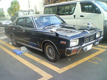 Nissan Gloria: 2 фото