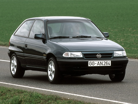 Opel Astra F: 2 фото