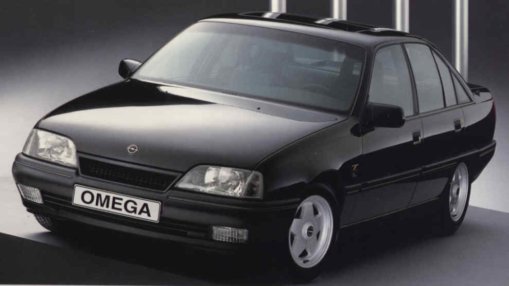 Opel Omega A: 3 фото