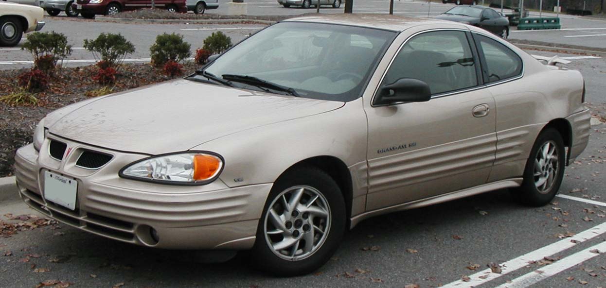 Pontiac Grand AM: 8 фото