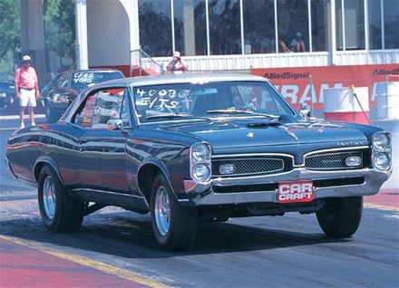 Pontiac Tempest: 8 фото