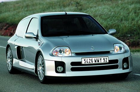 Renault Clio Sport: 8 фото