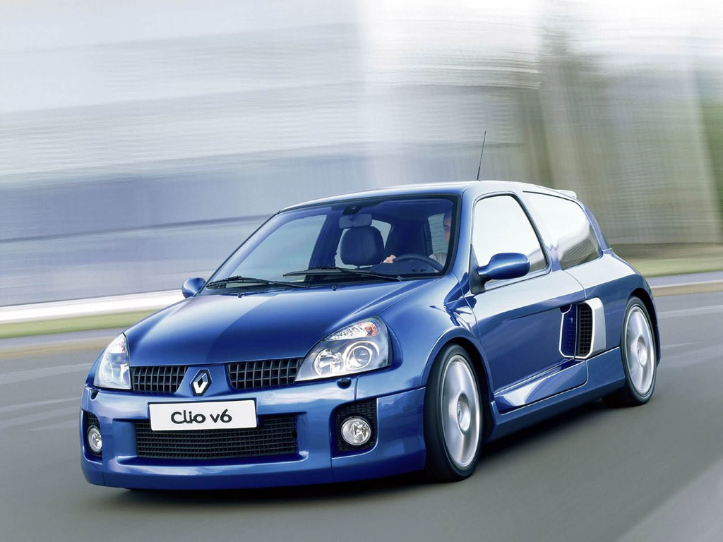Renault Clio Sport: 11 фото