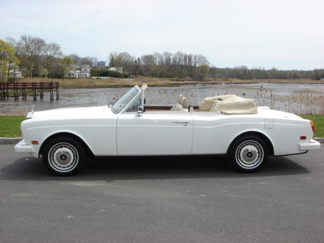 Rolls Royce Corniche Cabrio: 1 фото