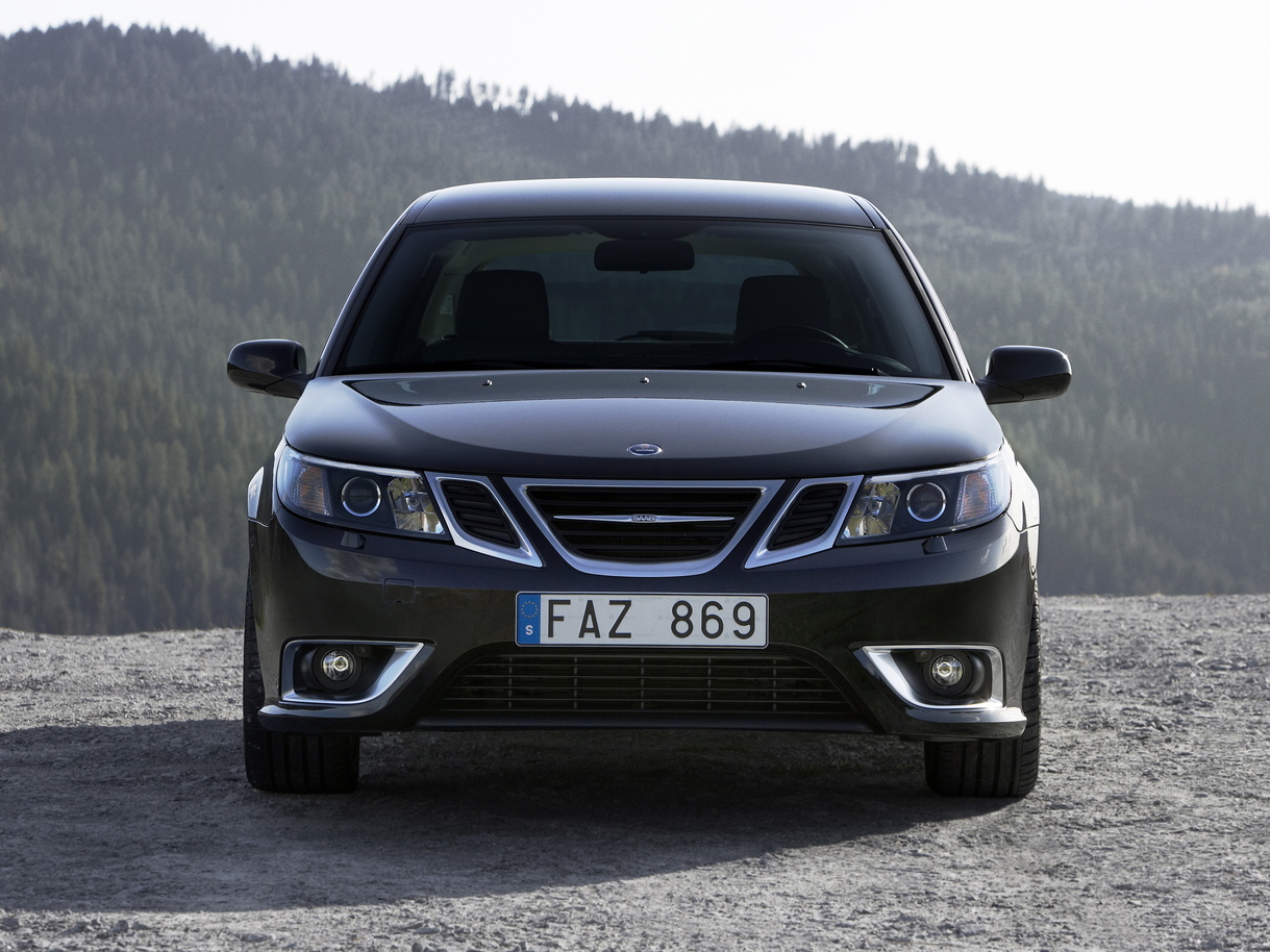 Saab 9-3: 8 фото