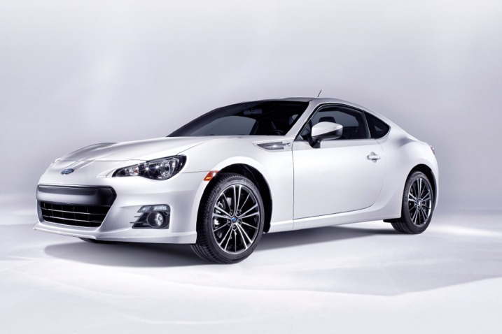 Subaru BRZ: 4 фото