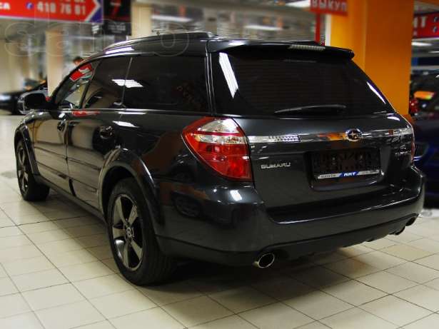 Subaru Outback III: 8 фото